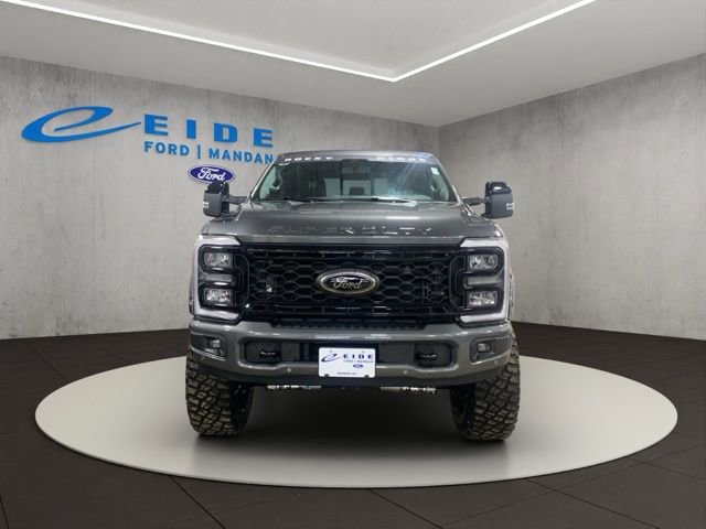 New 2026 Ford F250 Lariat w/ Black Appearance Package image 2