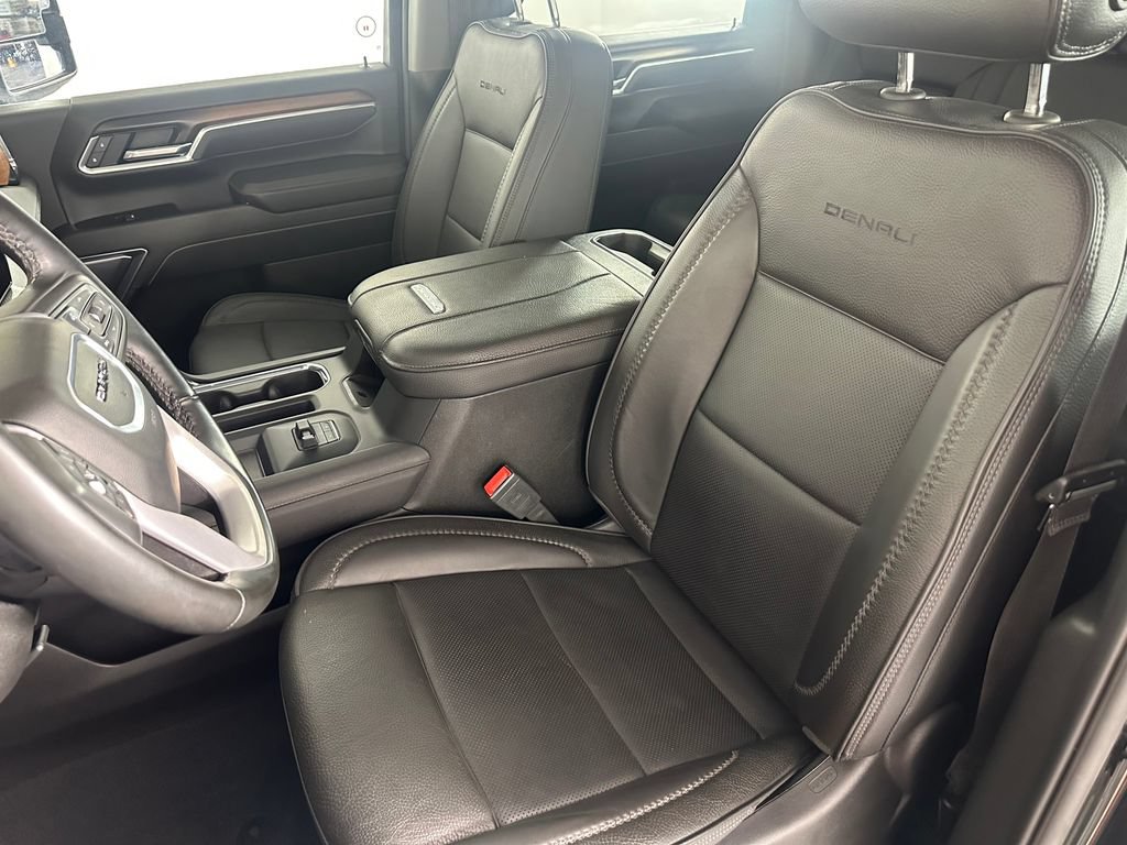 Used 2025 GMC Sierra 3500 Denali w/ Denali Reserve Package AWD/4WD image 26