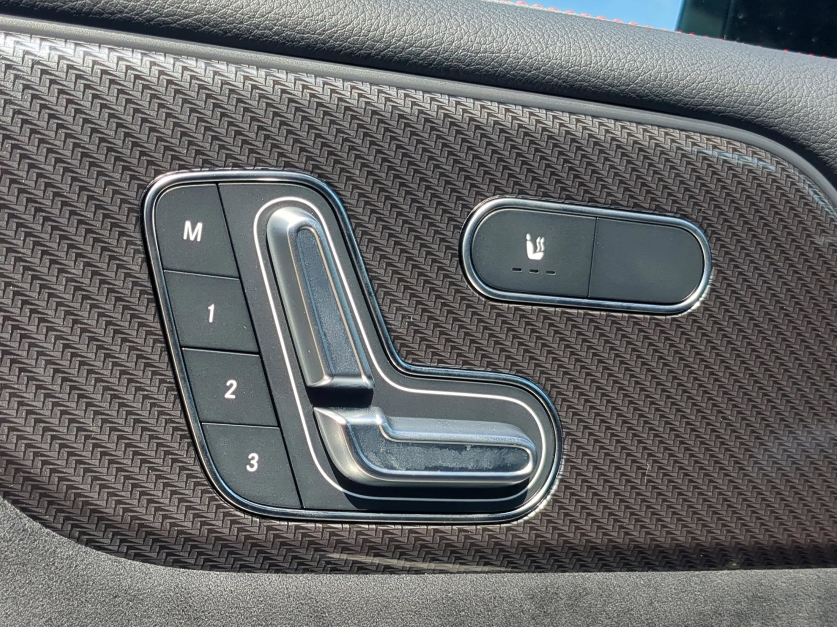 Certified 2025 Mercedes-Benz GLB 250 image 14