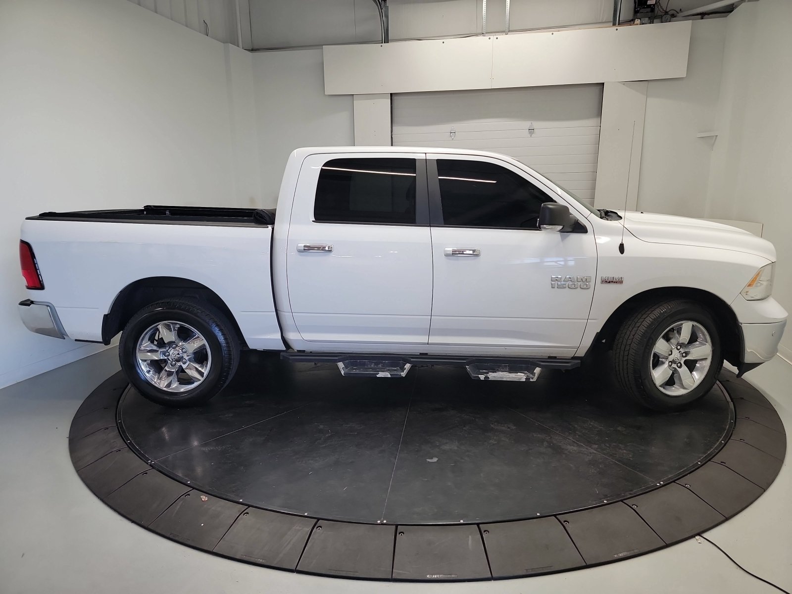 Used 2016 RAM 1500 Big Horn AWD/4WD image 11