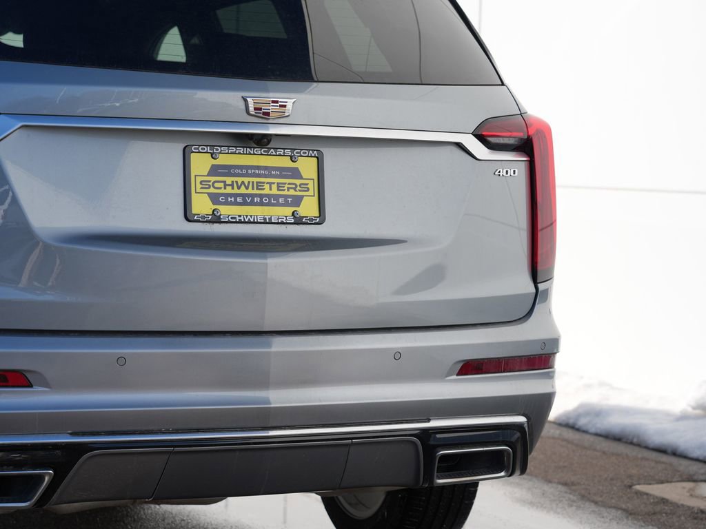 Used 2025 Cadillac XT6 Premium Luxury image 11