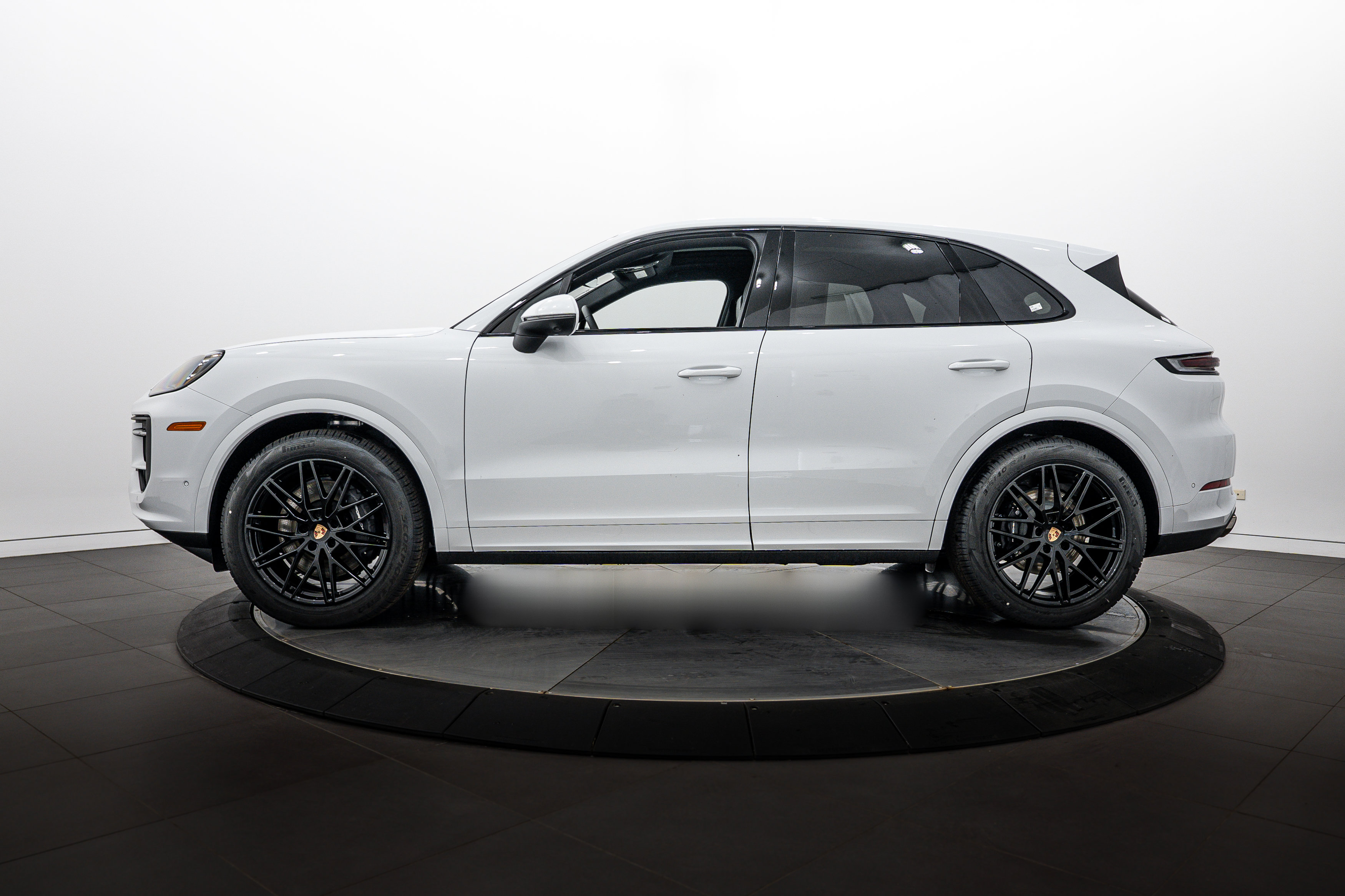 New 2026 Porsche Cayenne AWD/4WD image 2