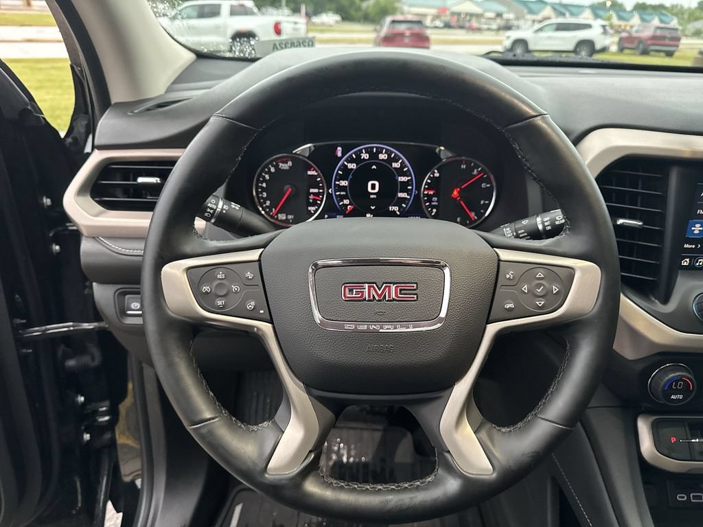 Certified 2023 GMC Acadia Denali w/ Black Diamond Edition AWD/4WD image 15