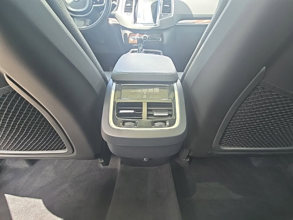 Used 2019 Volvo XC90 T5 Momentum w/ Advanced Package FWD image 32