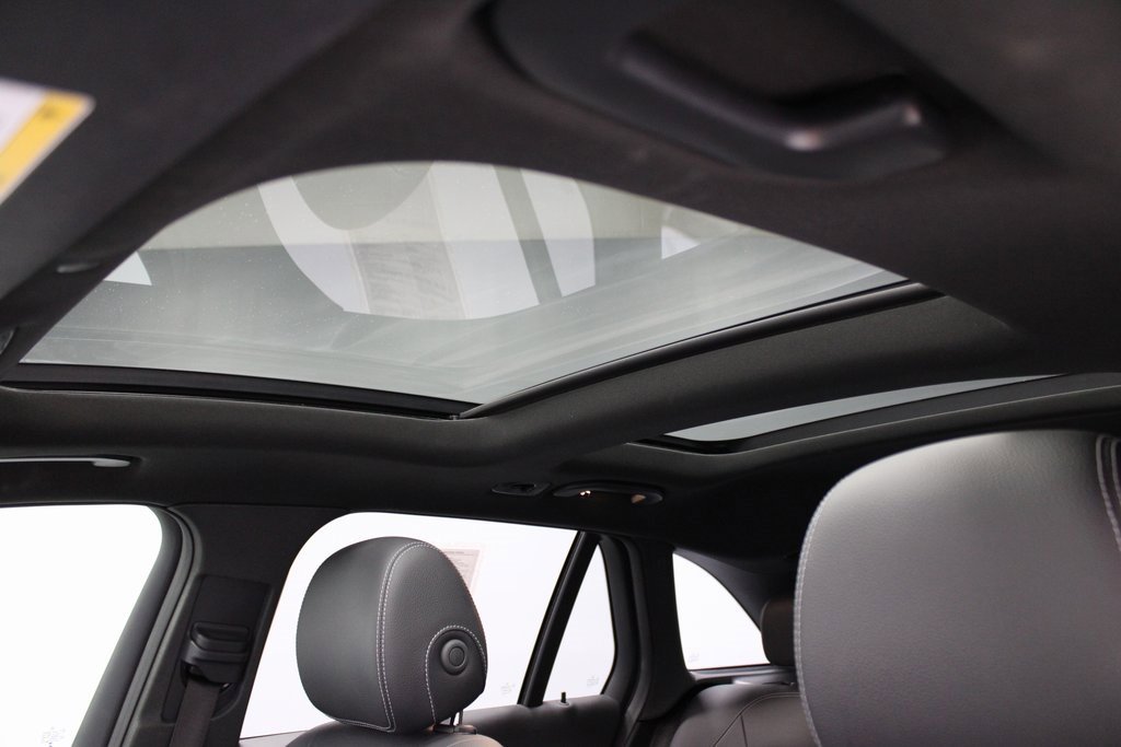 Used 2021 Mercedes-Benz GLC 300 image 35