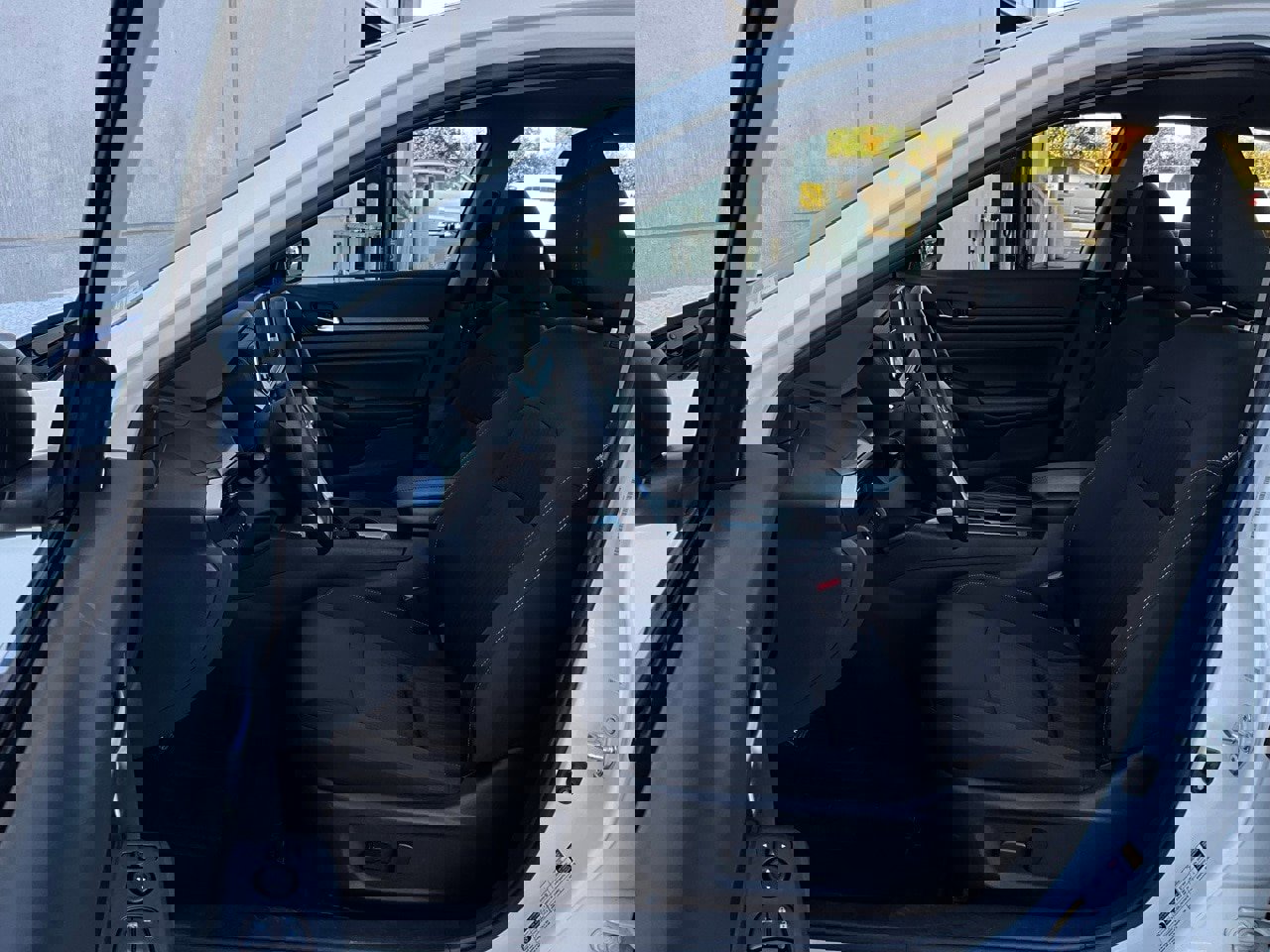 Used 2025 Nissan Altima 2.5 SV image 10