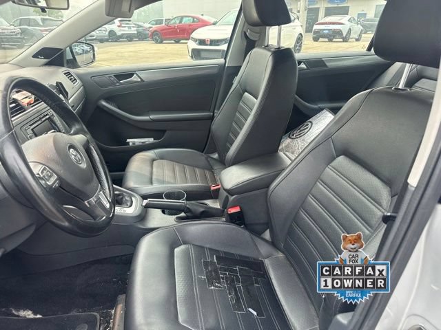 Used 2014 Volkswagen Jetta SEL FWD image 16