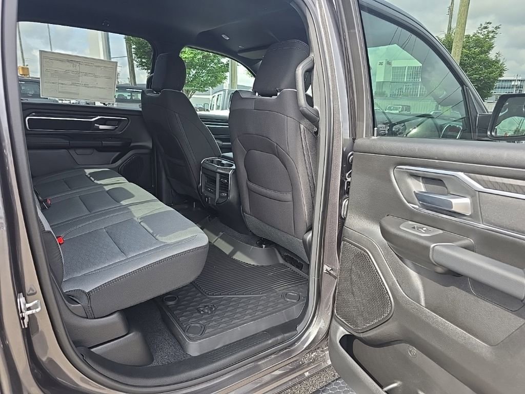 New 2026 RAM 1500 4x4 Crew Cab image 20