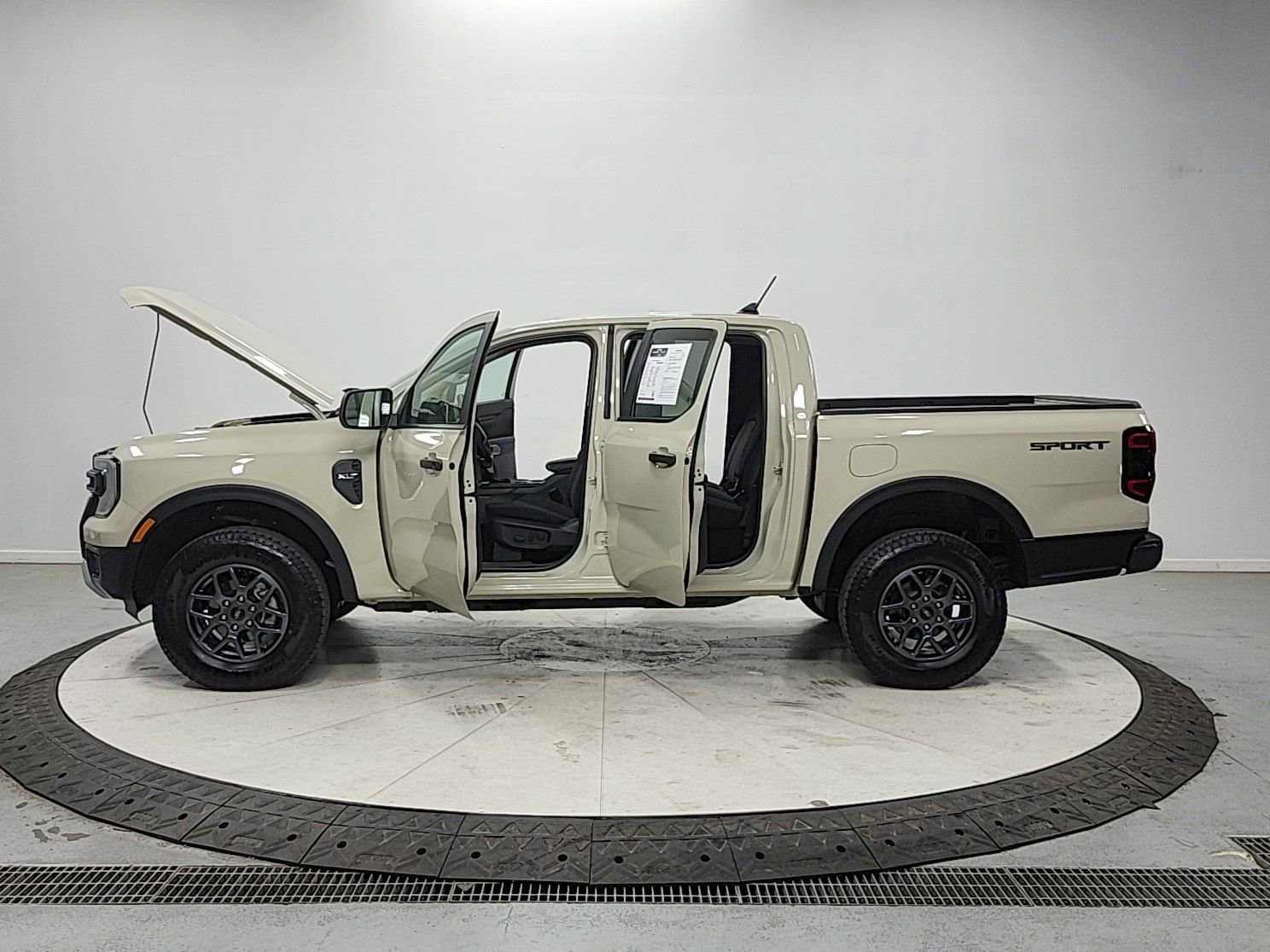 Used 2025 Ford Ranger XLT w/ Equipment Group 301A High image 12