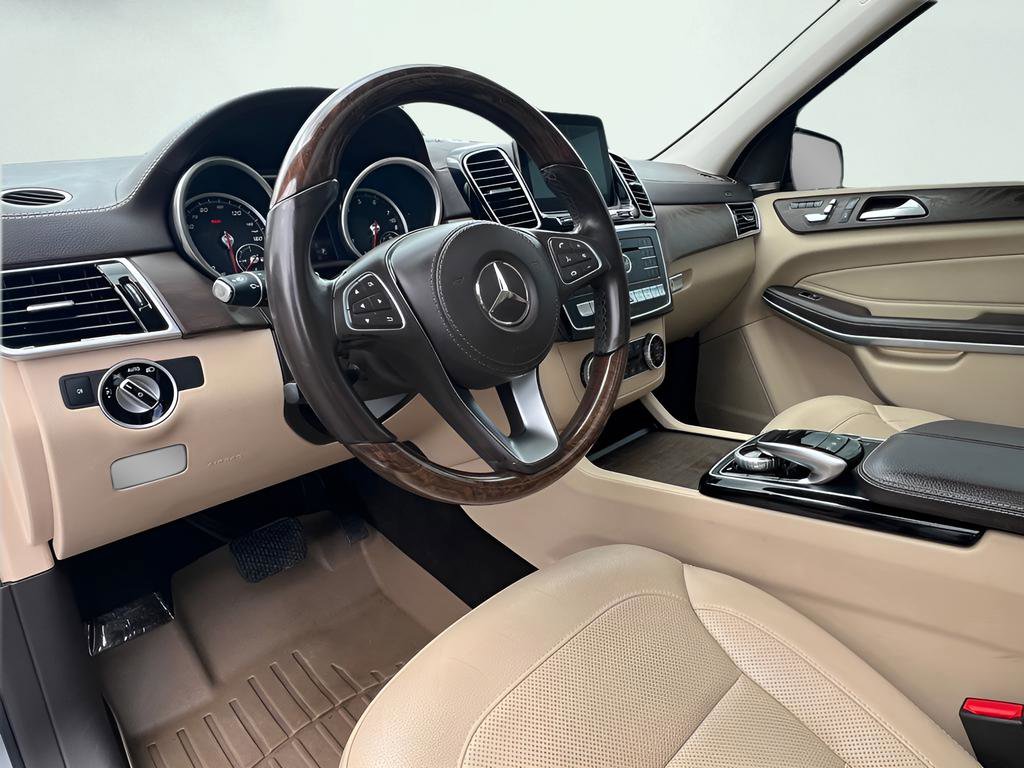 Used 2017 Mercedes-Benz GLS 550 4MATIC image 18