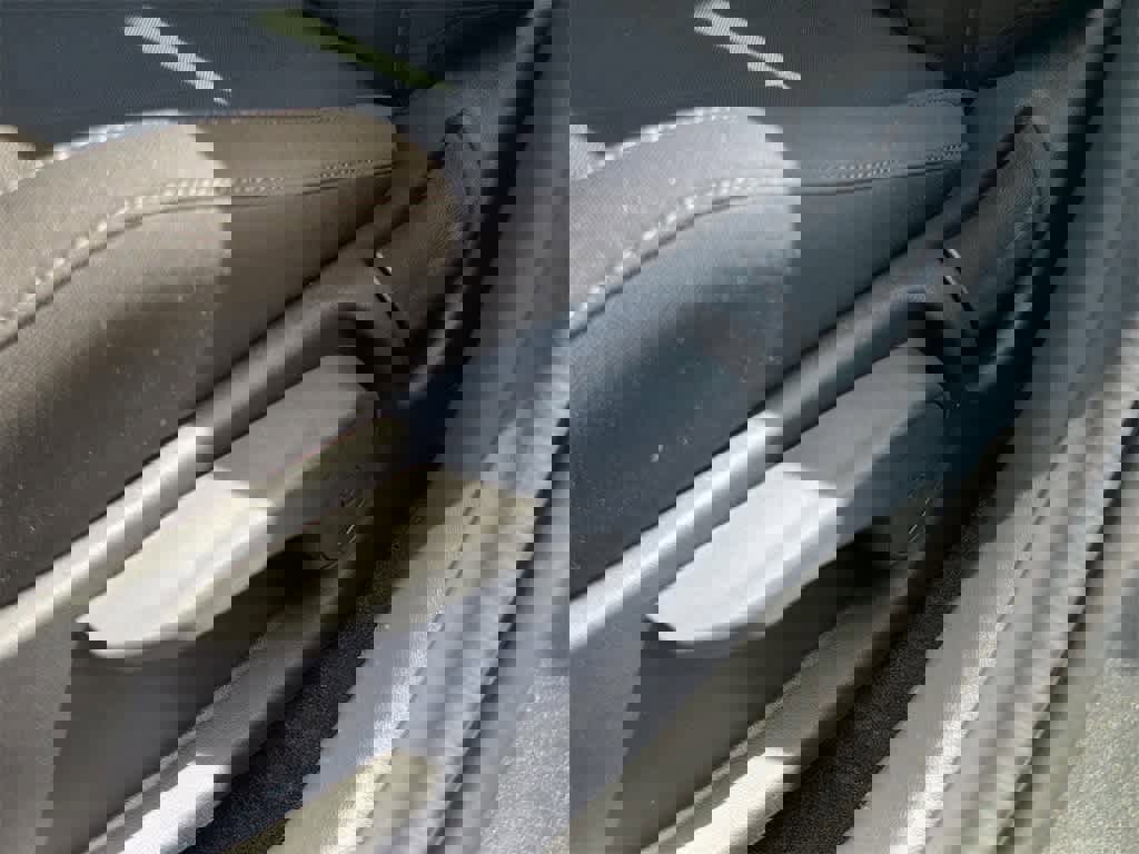 New 2025 Hyundai Elantra SEL image 24