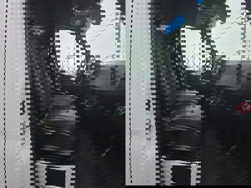 Used 2021 Freightliner Sprinter 2500 image 12