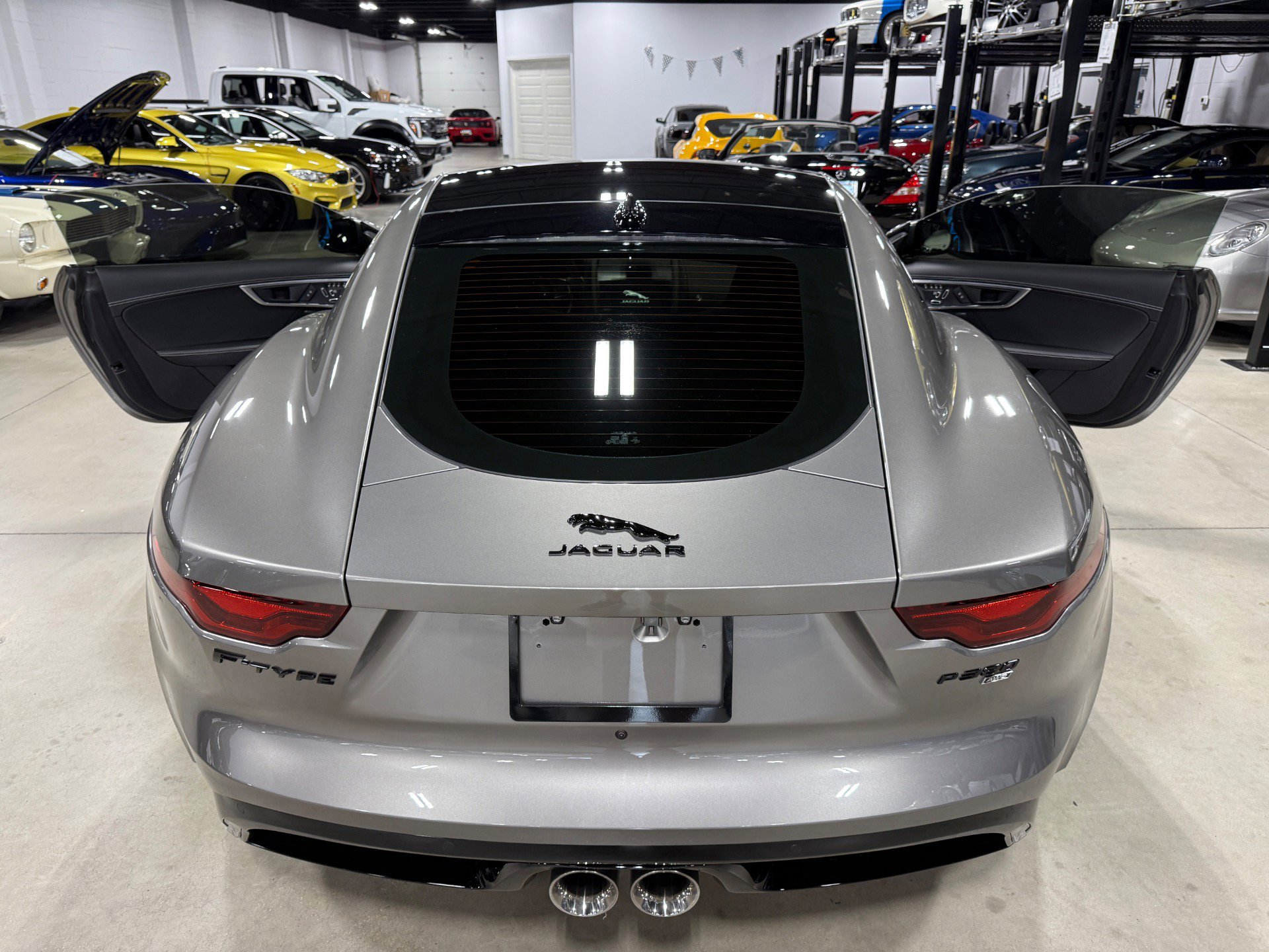 Used 2021 Jaguar F-TYPE R-Dynamic image 25