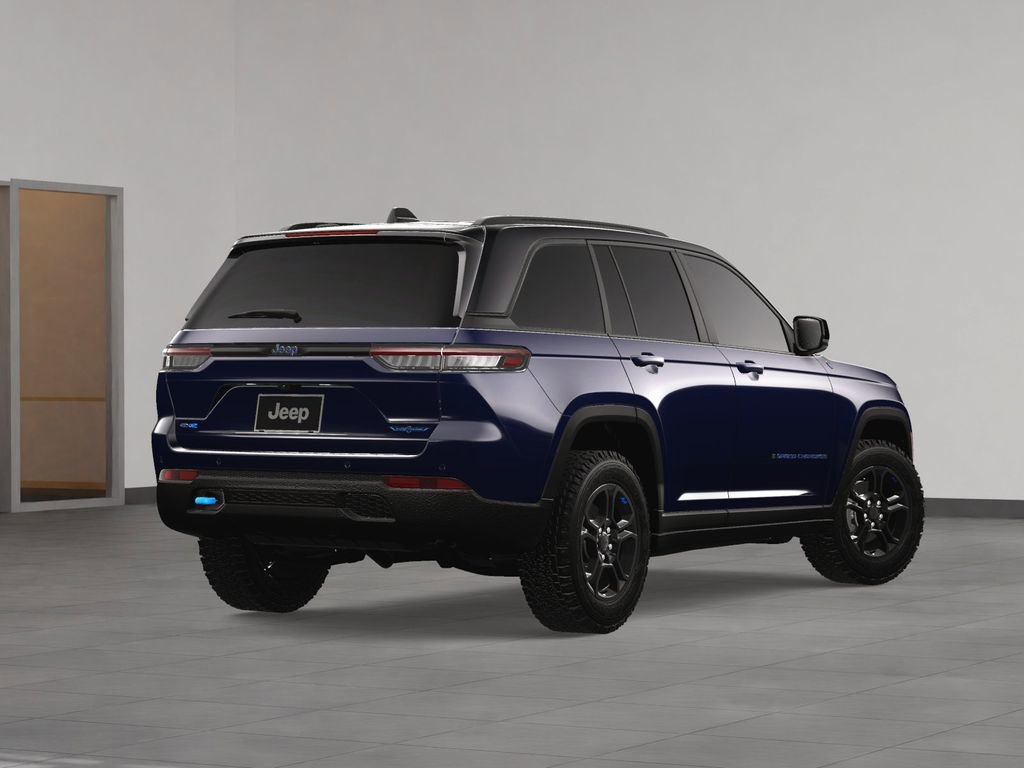 New 2024 Jeep Grand Cherokee Trailhawk w/ Advanced Protech Group II image 5