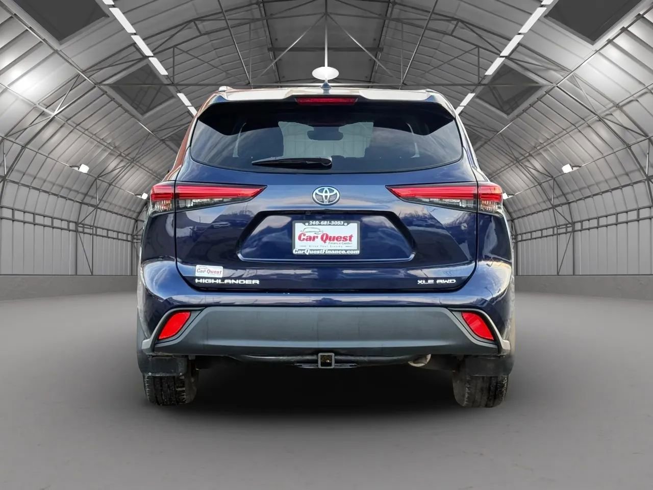 Used 2021 Toyota Highlander XLE image 6