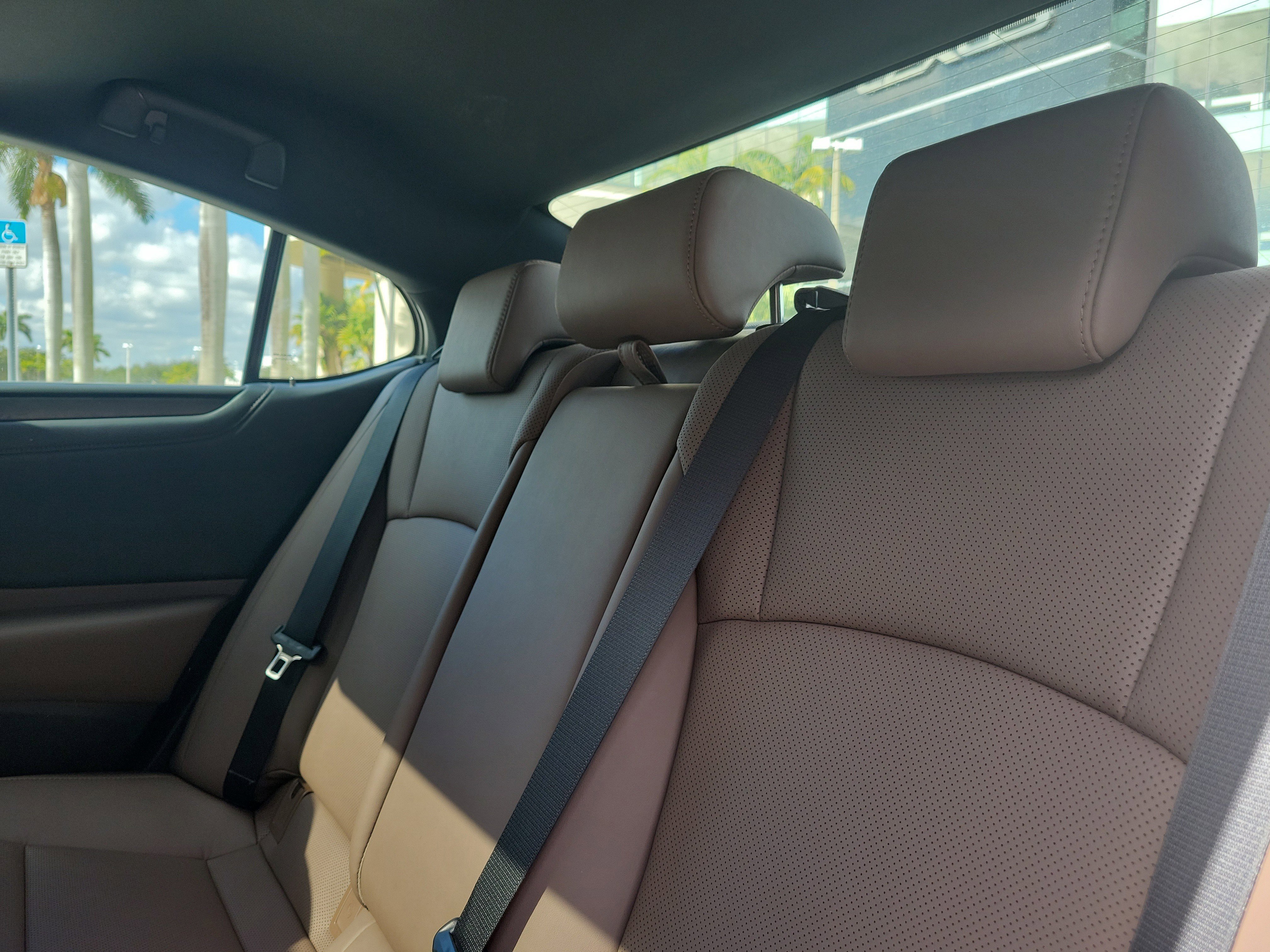 Used 2023 Lexus ES 350 w/ Premium Package image 14