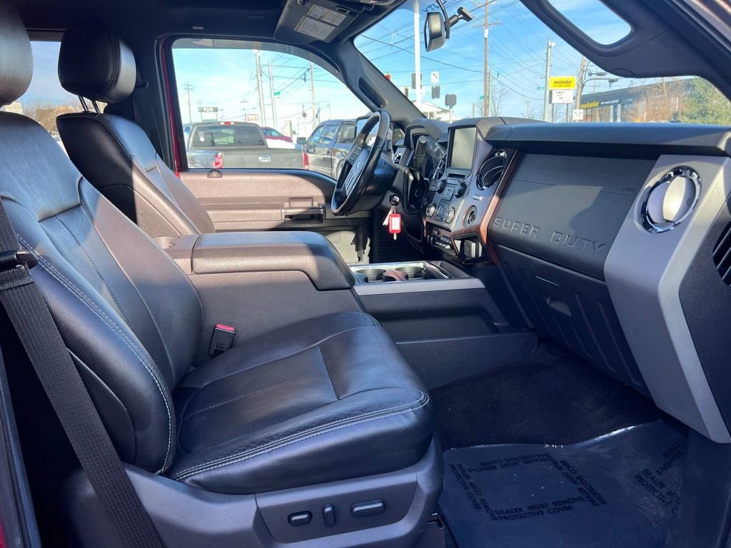 Used 2016 Ford F350 Lariat w/ Lariat Chrome Package image 25