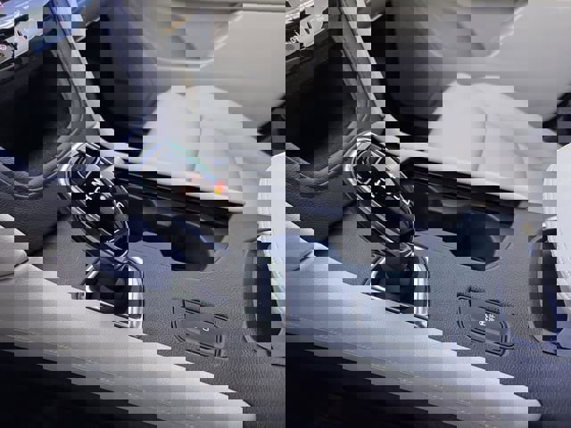 Used 2018 Cadillac XT5 Luxury w/ Driver Awareness Package image 20