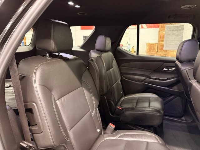 Used 2023 Chevrolet Traverse LT w/ LPO, Floor Liner Package FWD image 22