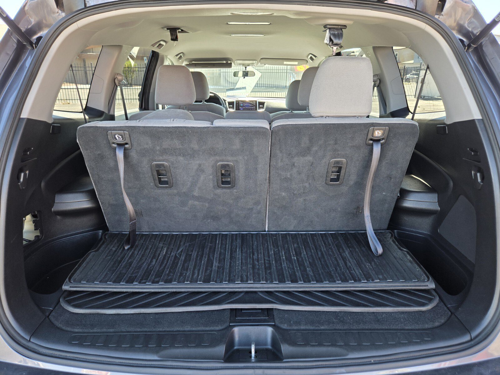 Used 2018 Honda Pilot EX image 11