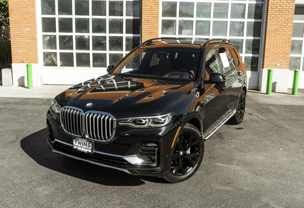 Used 2022 BMW X7 xDrive40i w/ Executive Package AWD/4WD image 2