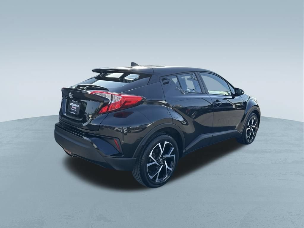 Used 2018 Toyota C-HR XLE FWD image 8