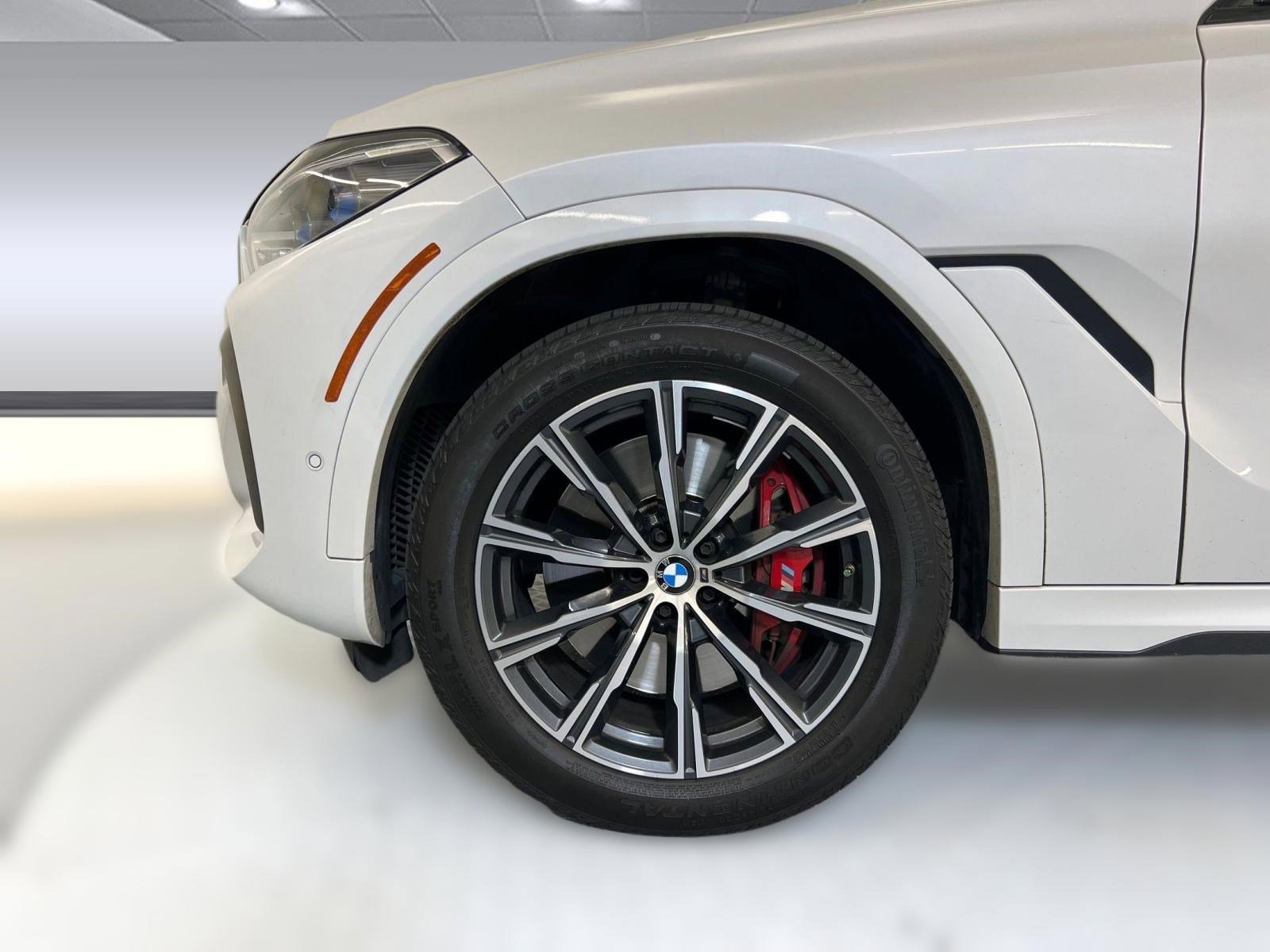 Used 2022 BMW X6 M50i w/ Executive Package image 11