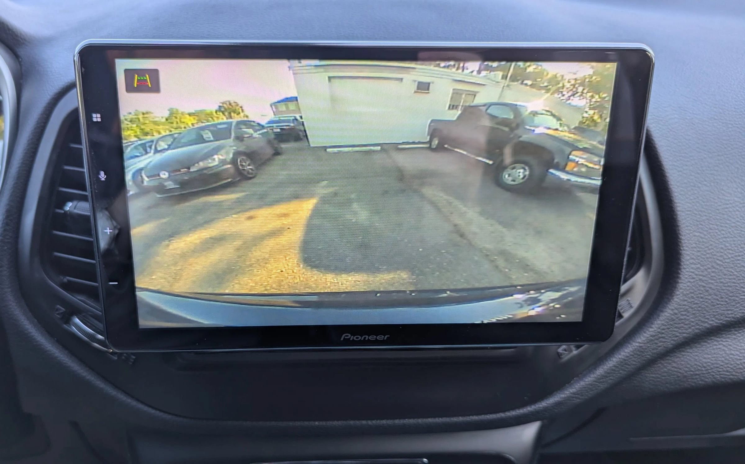 Used 2018 Jeep Compass Latitude AWD/4WD image 4