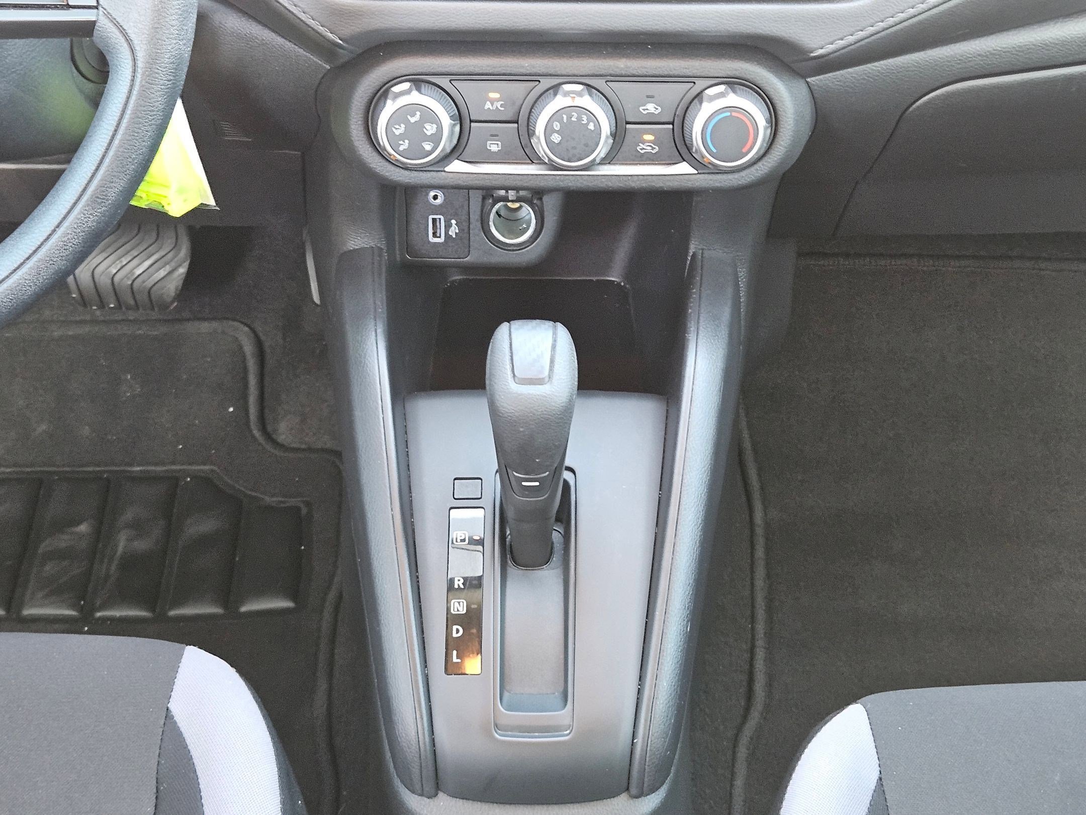 Used 2025 Nissan Versa S w/ S Plus Package image 19