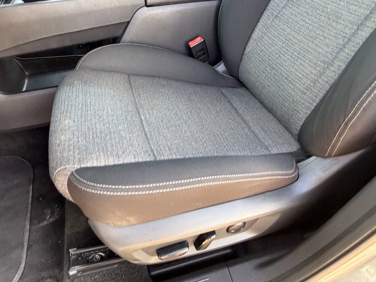Certified 2022 Nissan Rogue SV FWD image 27
