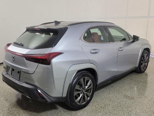 Used 2023 Lexus UX 250h F Sport FWD image 4