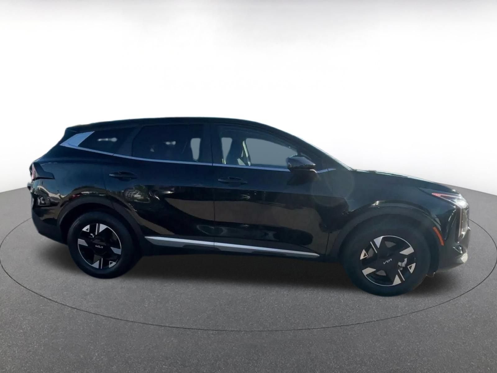Used 2026 Kia Sportage LX FWD image 15