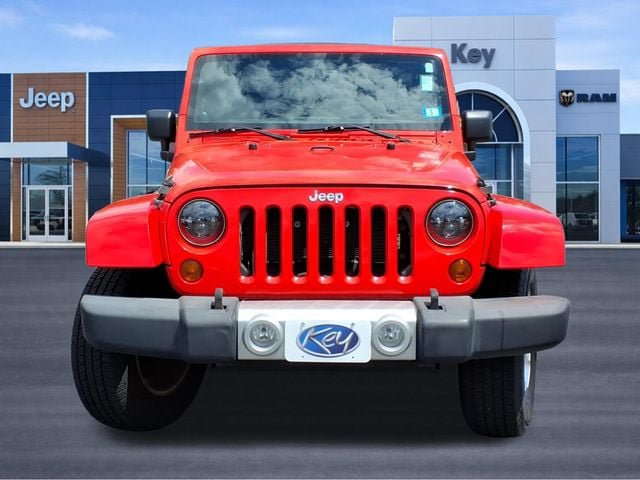 Used 2013 Jeep Wrangler Sahara w/ Connectivity Group AWD/4WD image 8