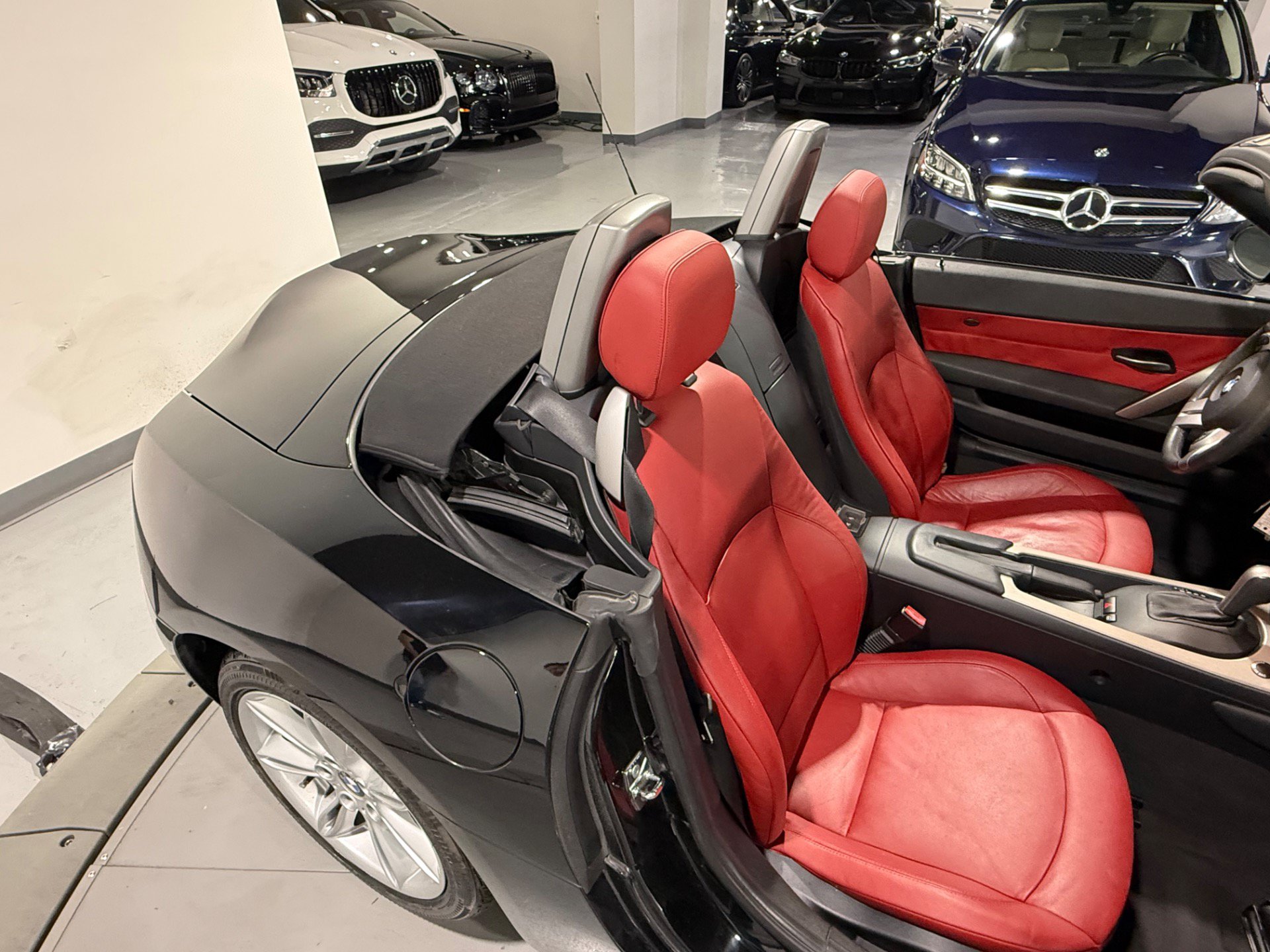 Used 2005 BMW Z4 3.0i RWD image 30