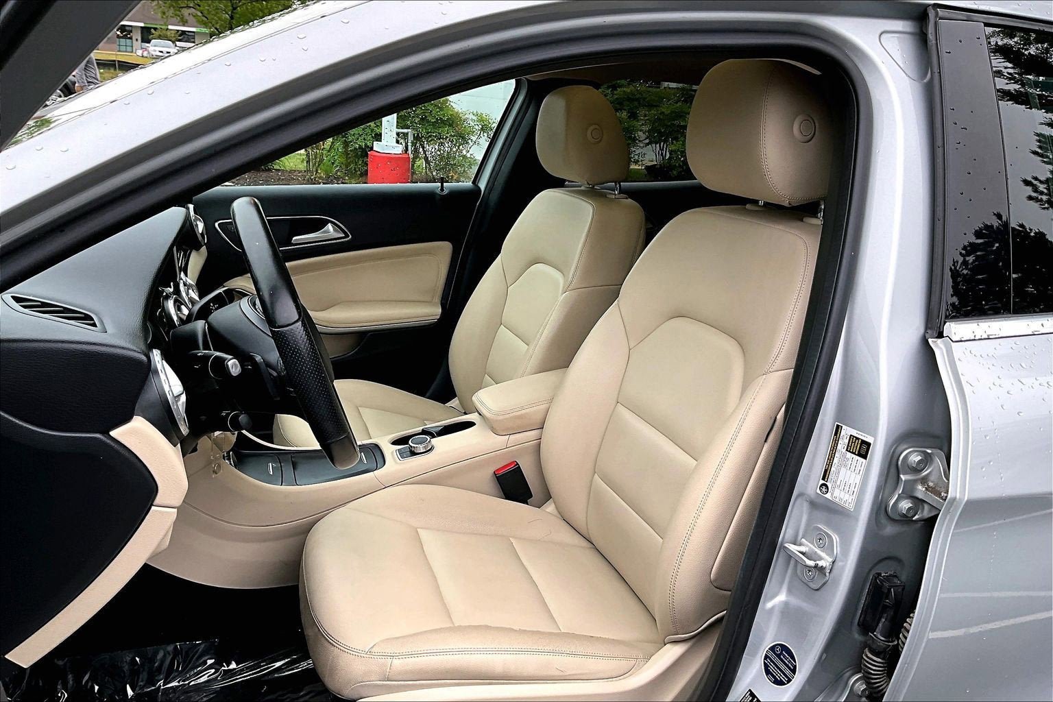 Used 2015 Mercedes-Benz GLA 250 4MATIC image 23