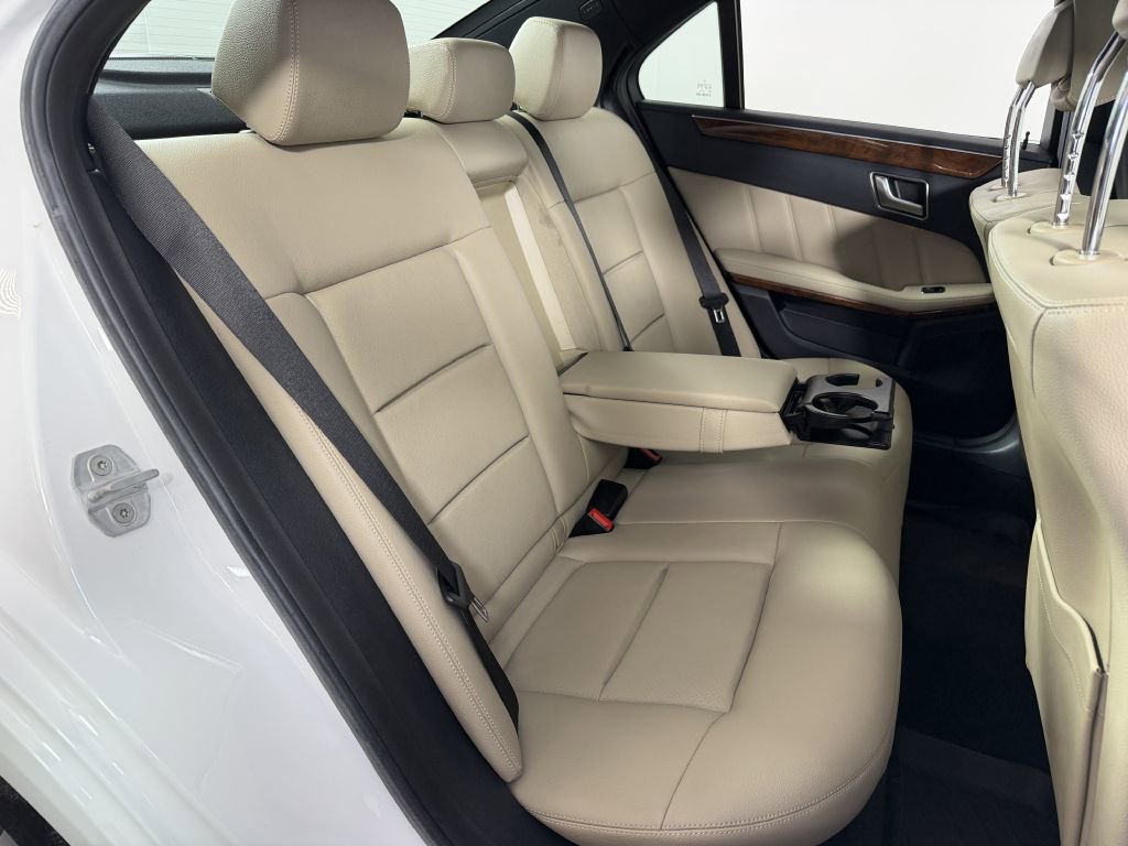 Used 2013 Mercedes-Benz E 350 4MATIC Sedan image 14