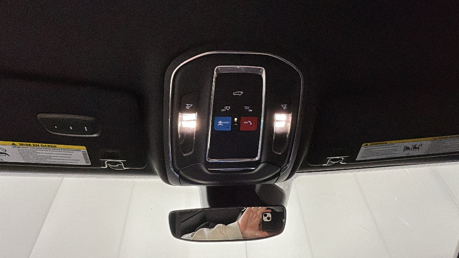 Used 2024 Jeep Grand Cherokee Trailhawk AWD/4WD image 31
