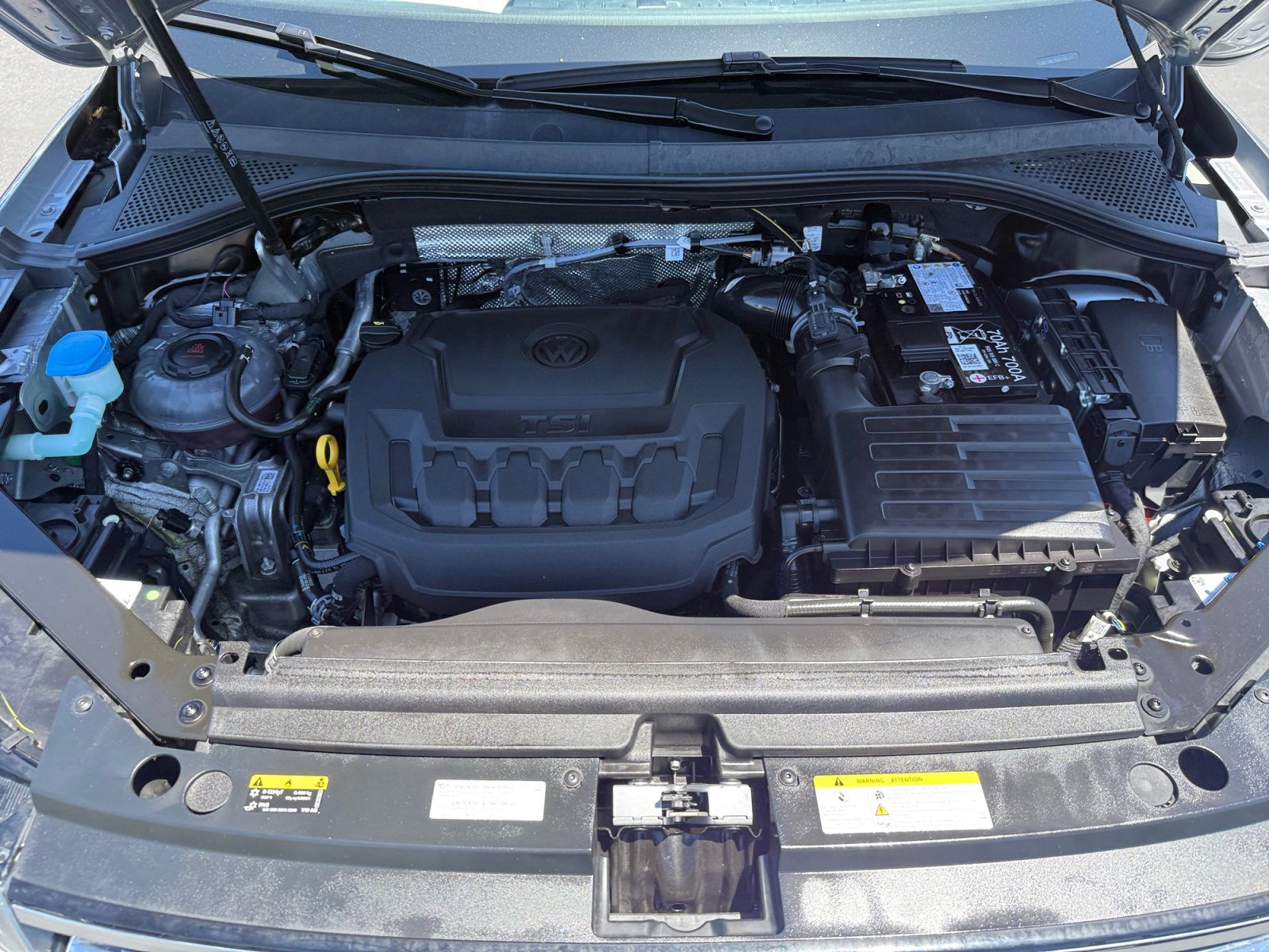 Certified 2024 Volkswagen Tiguan SE AWD/4WD image 20