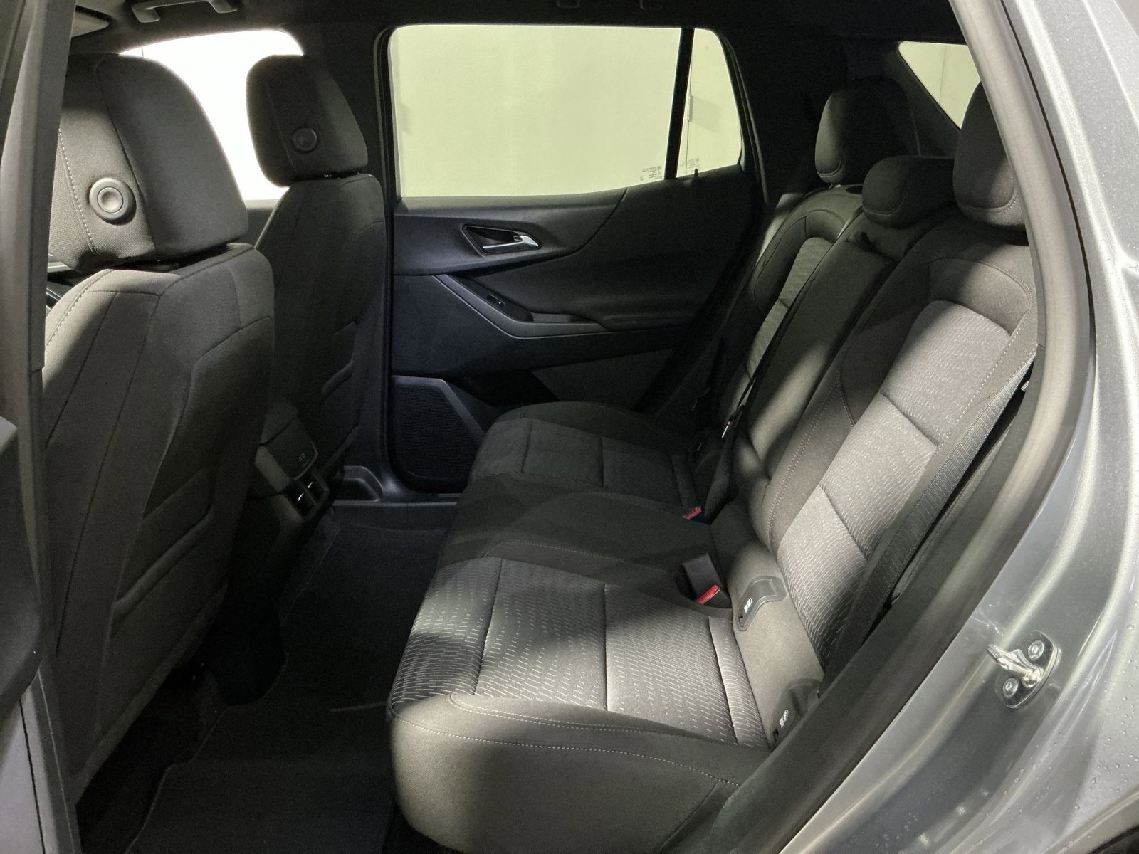 New 2026 Chevrolet Equinox LT w/ Midnight Edition image 31