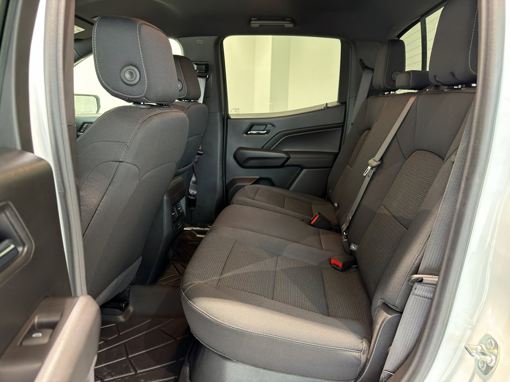 Used 2024 Chevrolet Colorado LT w/ LT Convenience Package II image 20