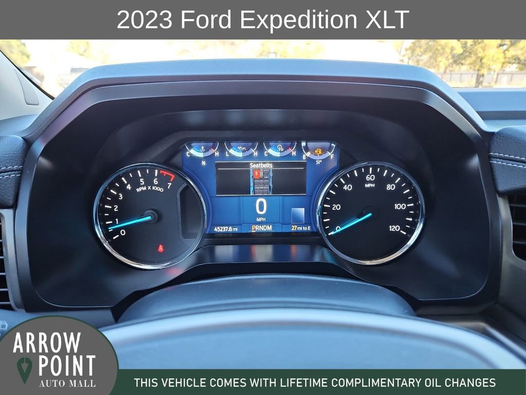 Used 2023 Ford Expedition XLT image 26