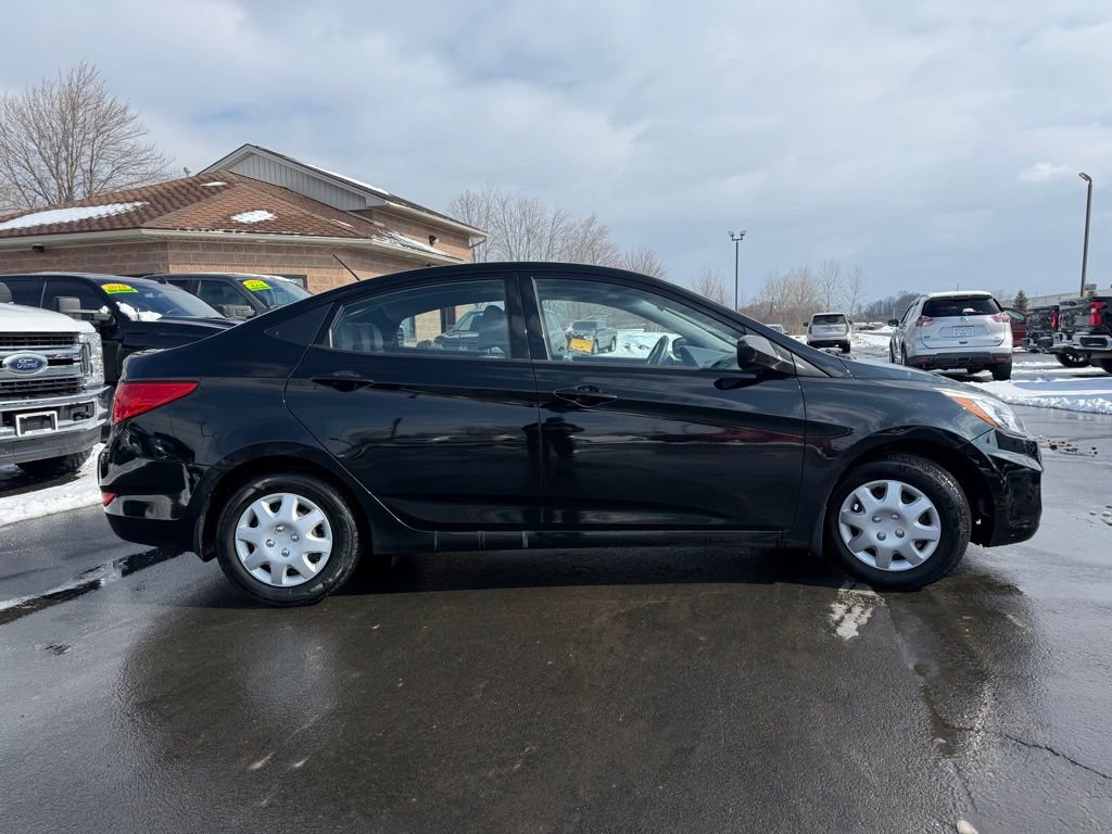 Used 2015 Hyundai Accent GLS image 4