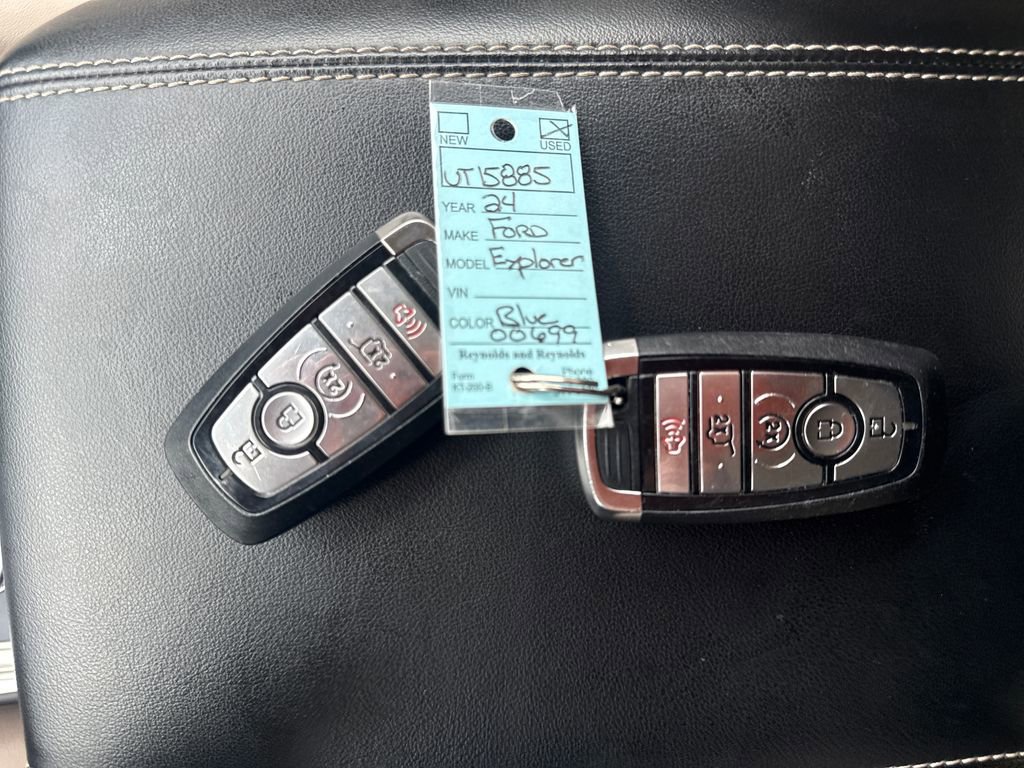 Used 2024 Ford Explorer XLT w/ Equipment Group 202A image 39