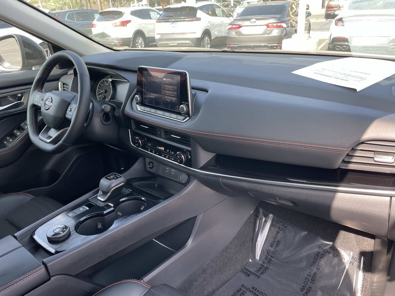 Used 2025 Nissan Rogue SV image 29