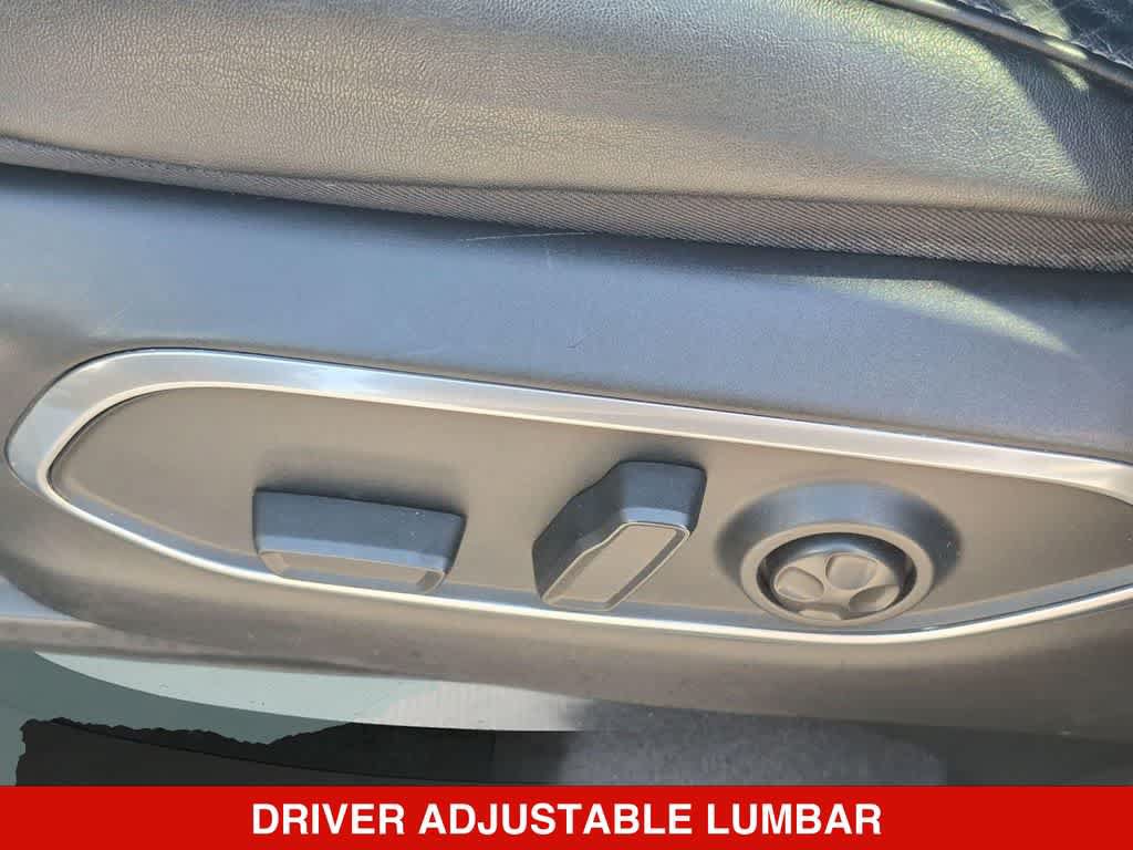 Used 2024 Jeep Wagoneer L Series II w/ Flexible Seating Group AWD/4WD image 17