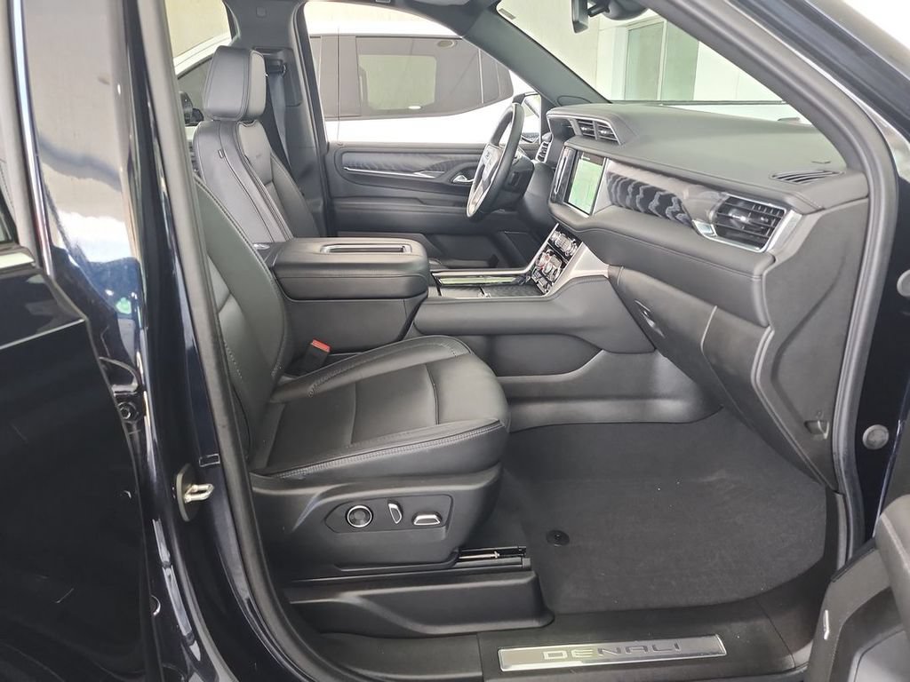 Certified 2024 GMC Yukon Denali AWD/4WD image 28