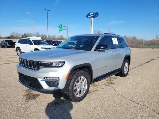Used 2022 Jeep Grand Cherokee Limited image 18