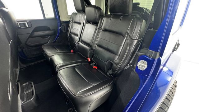 Used 2019 Jeep Wrangler Unlimited Sahara AWD/4WD image 12