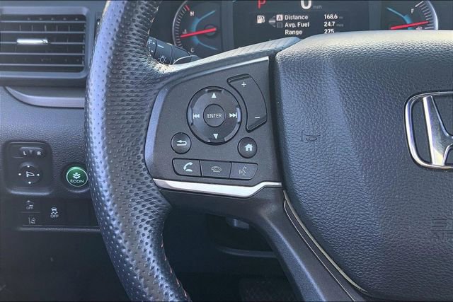 Used 2022 Honda Pilot TrailSport image 18
