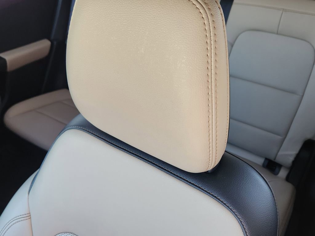 Used 2020 Ford Escape SEL image 5